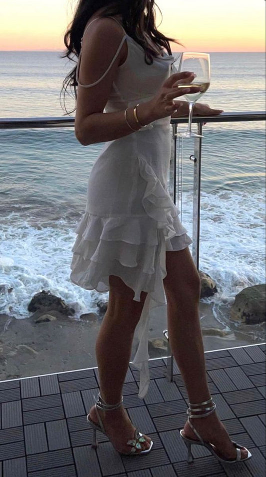 Vestido corto elegante de gasa blanca con tirantes finos, corte A y bajo con volantes, para fiesta de bienvenida y noche, GG1388