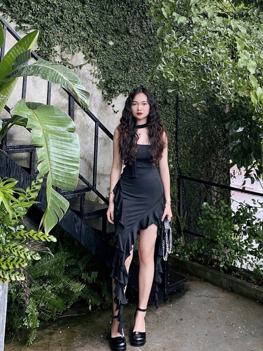 Vestido de fiesta corto elegante de sirena, sin tirantes, de satén negro, con volantes y dobladillo irregular, vestido de noche GG1431
