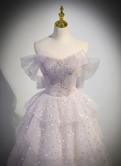 Elegante vestido de fiesta largo de tul con escote corazón, corte en A, color lila, hombros descubiertos, con cuentas y brillo. Vestidos de novia color lila. Vestidos de noche GG164.