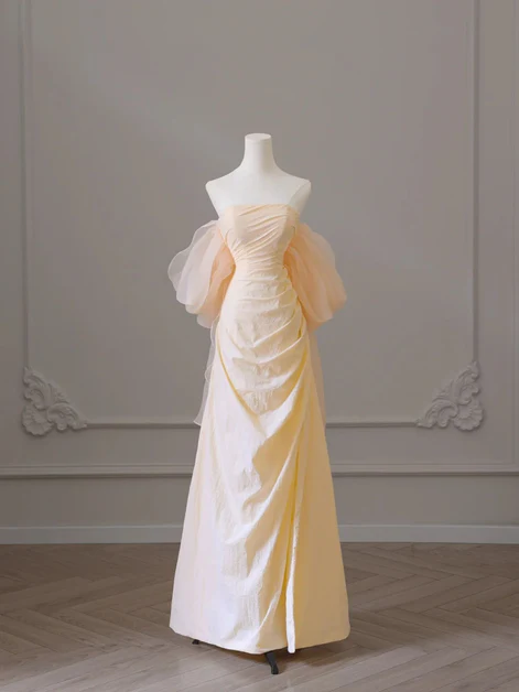 Elegante vestido formal largo de tafetán color champán con hombros descubiertos, corte A, para fiesta y noche GG193