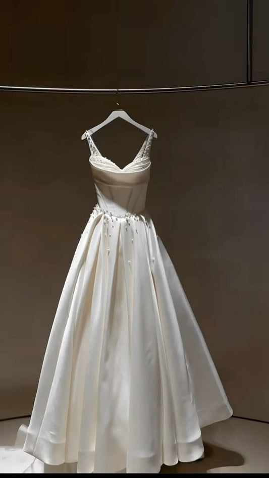 Vestido largo de satén blanco con tirantes finos, corte A, con perlas, para fiesta de graduación o de noche, GG2327