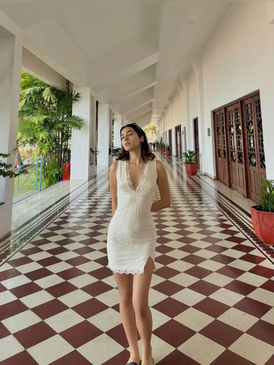 Vestido de fiesta corto de satén con escote en V y encaje de sirena, vestido de regreso a casa y vestido de cumpleaños GG2357