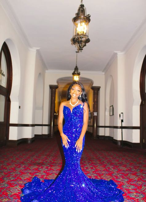 Vestido de fiesta largo de satén azul rey con lentejuelas y corte sirena, sin tirantes y con purpurina, para graduación, noche o cualquier ocasión especial, GG2548