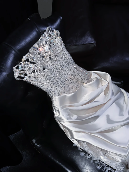 Impresionante vestido de fiesta largo de satén con cuentas y corte sirena, sin tirantes, para graduación, noche o fiesta GG2609