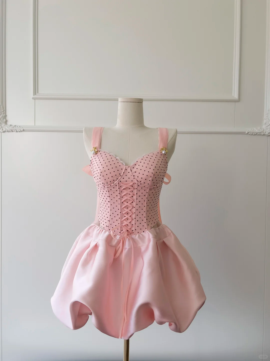 Vestido corto de satén rosa con lunares y tirantes finos, corte A, para fiesta de graduación, de cumpleaños, GG2617