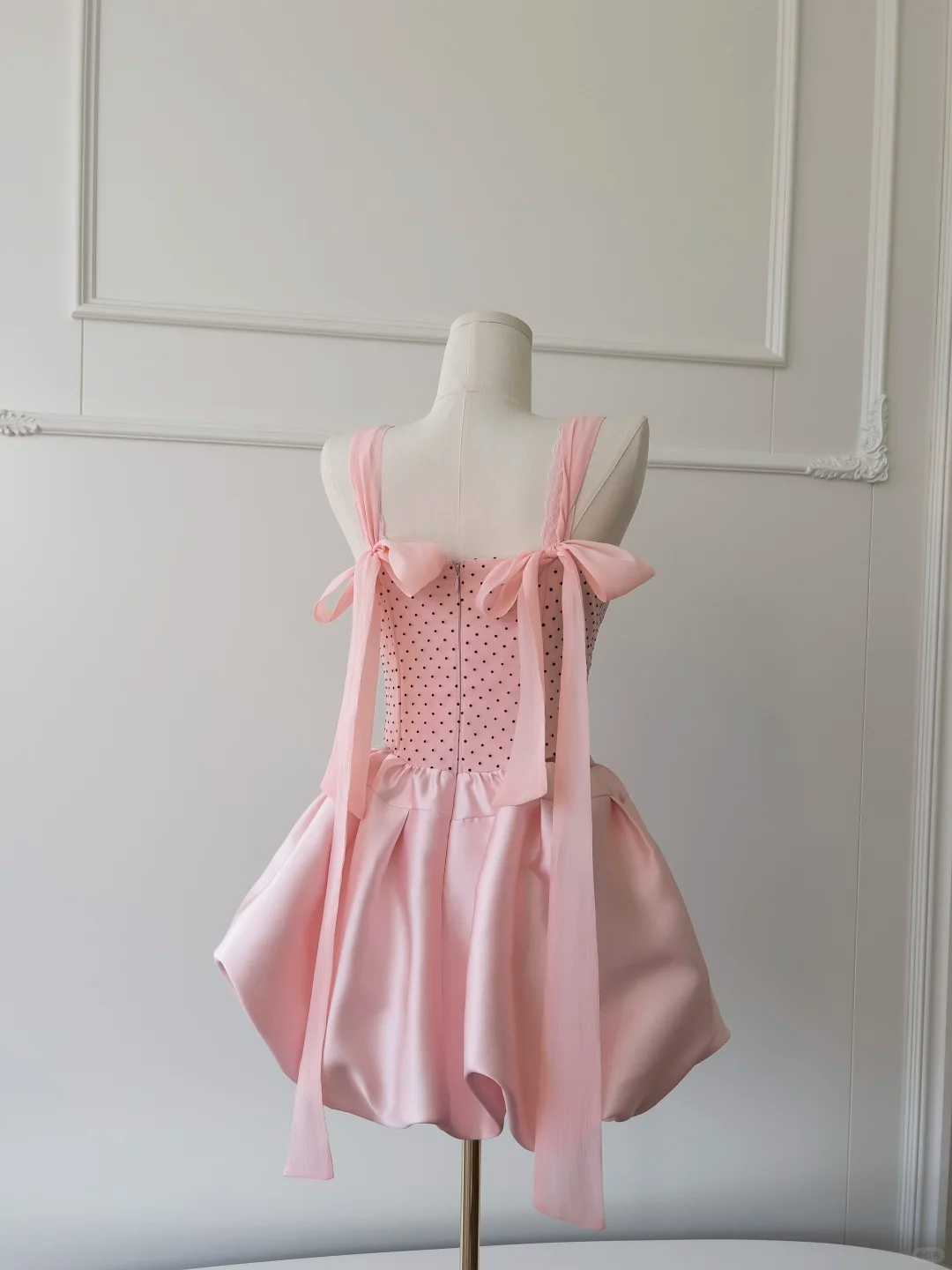 Vestido corto de satén rosa con lunares y tirantes finos, corte A, para fiesta de graduación, de cumpleaños, GG2617