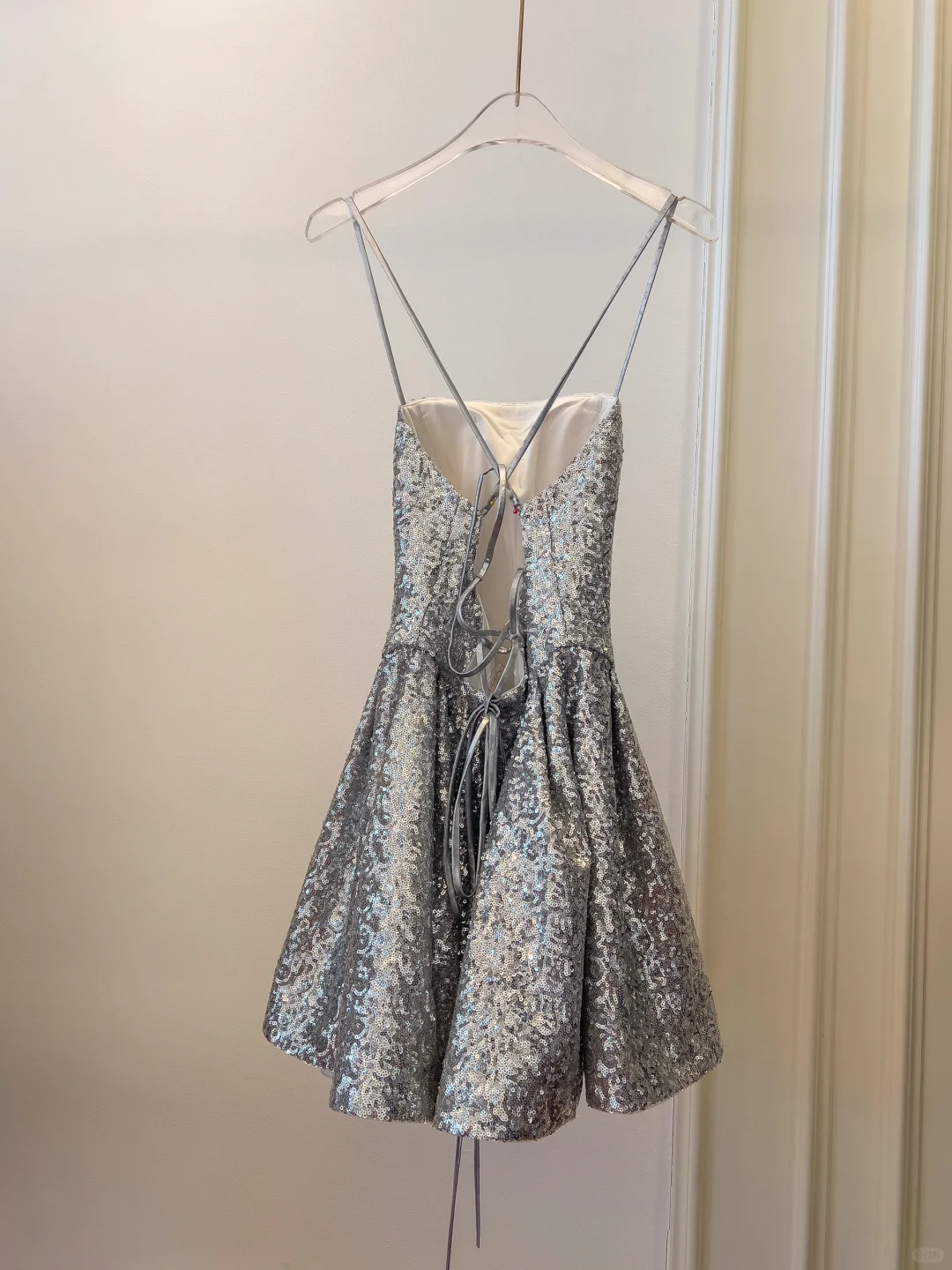 Vestido de fiesta corto con lentejuelas plateadas, corte A brillante, estilo halter, para regreso a casa y cumpleaños GG2622
