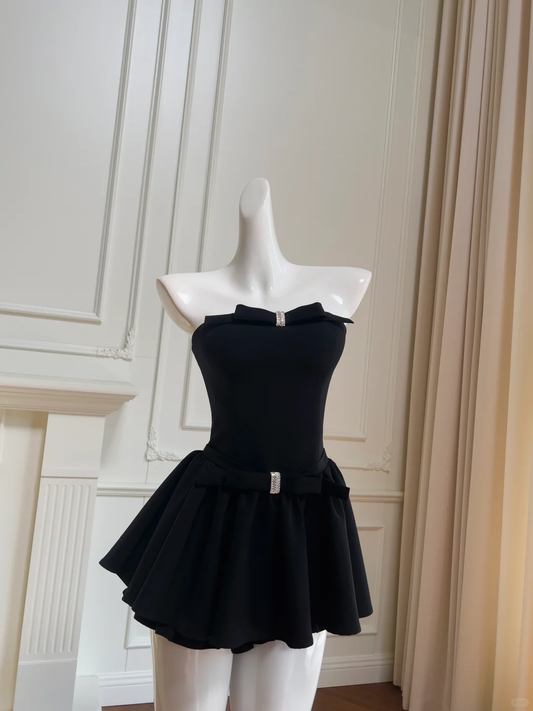 Precioso vestido de fiesta corto de satén negro sin tirantes, corte A, para regreso a casa y cumpleaños GG2694