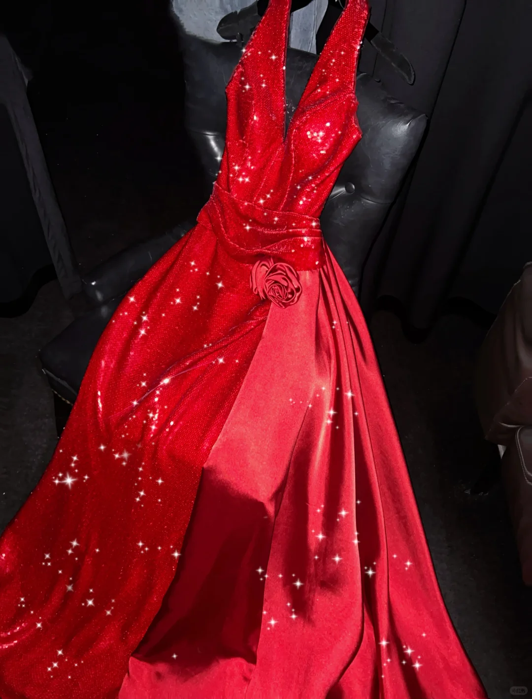 Vestido largo de satén rojo con lentejuelas y escote en V, corte A, sexy, para fiesta de graduación o de noche, GG2726