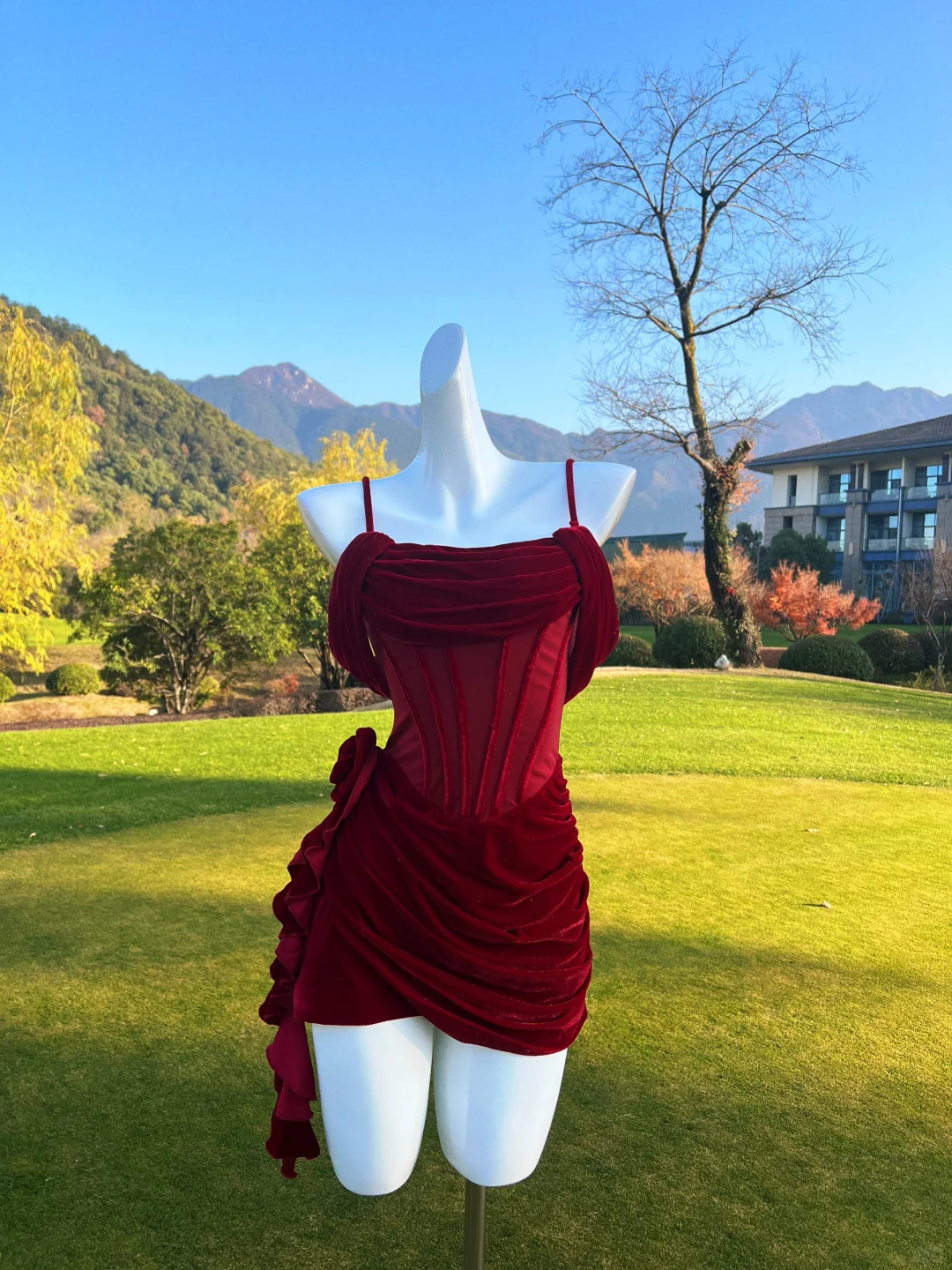 Vestido de fiesta corto vintage de terciopelo burdeos con tirantes finos, corte A, para regreso a casa y cumpleaños GG2765