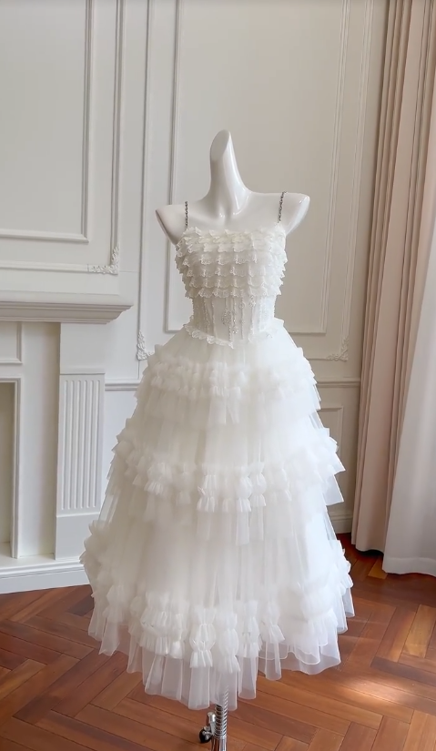 Hermoso vestido de fiesta largo con tirantes finos, encaje blanco, tul y cuentas, vestido de fiesta, vestido de noche GG2772