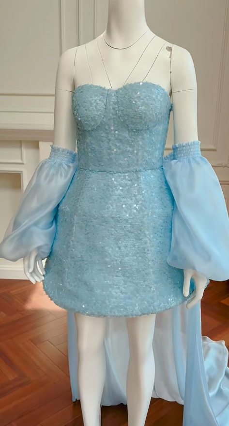 Vestido de fiesta corto azul pálido con lentejuelas y cola, sin tirantes, corte A, con purpurina, para regreso a casa y cumpleaños GG2793