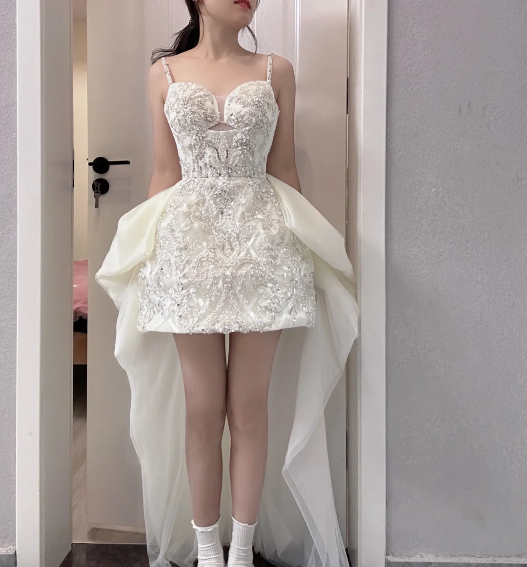 Impresionante vestido de fiesta corto de satén con lentejuelas y tirantes finos, corte A, para regreso a casa y cumpleaños GG2808
