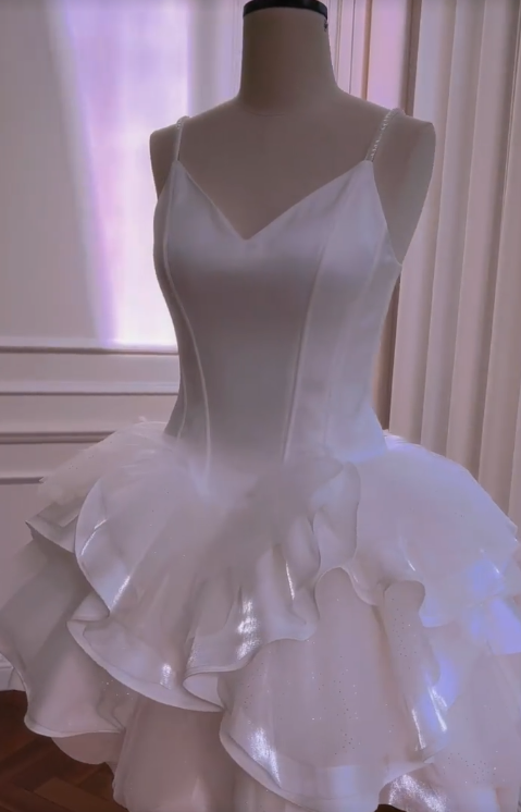 Vestido corto de satén blanco con tirantes finos, corte A, para fiesta de bienvenida y cumpleaños, GG2809