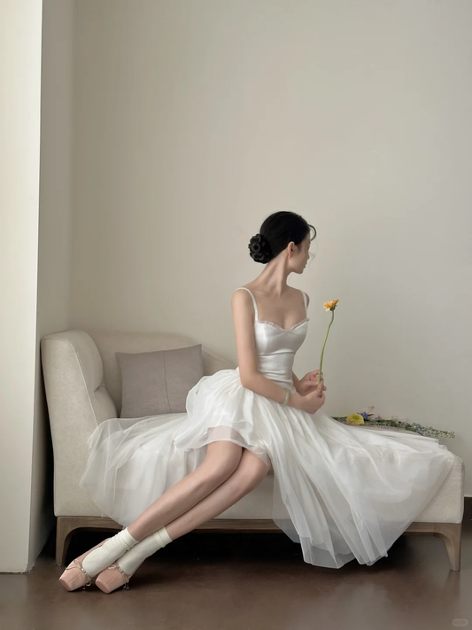Vestido largo de satén blanco con tirantes finos, corte A, para fiesta de graduación o noche (GG2836)