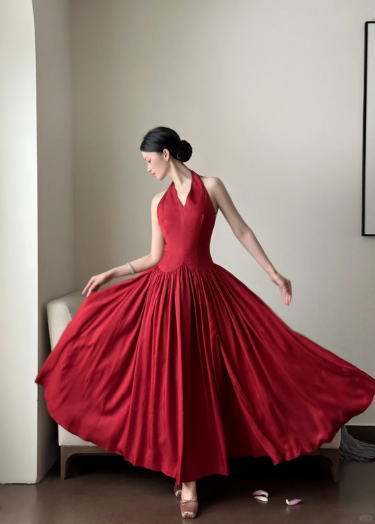 Elegante vestido de fiesta largo de satén burdeos con escote halter y espalda descubierta, corte A, GG2849