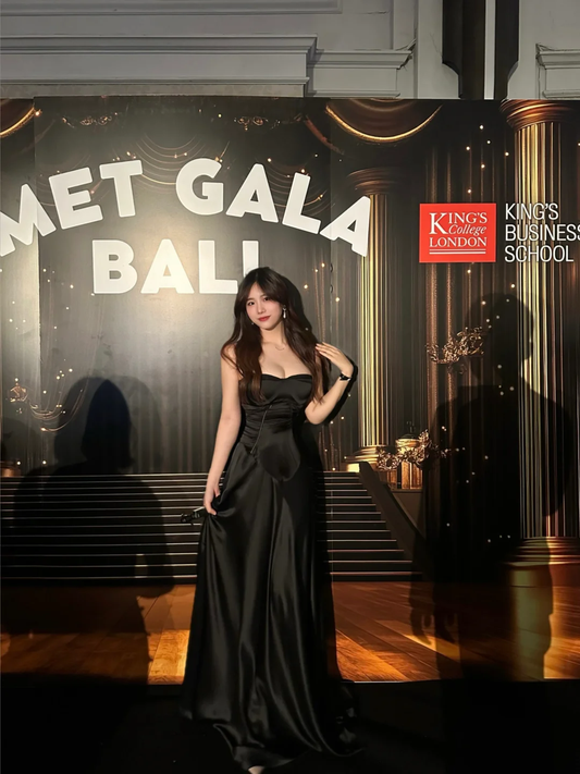 Vestido largo de satén negro con tirantes finos y corte en A, para fiesta de graduación o de noche (GG2864)