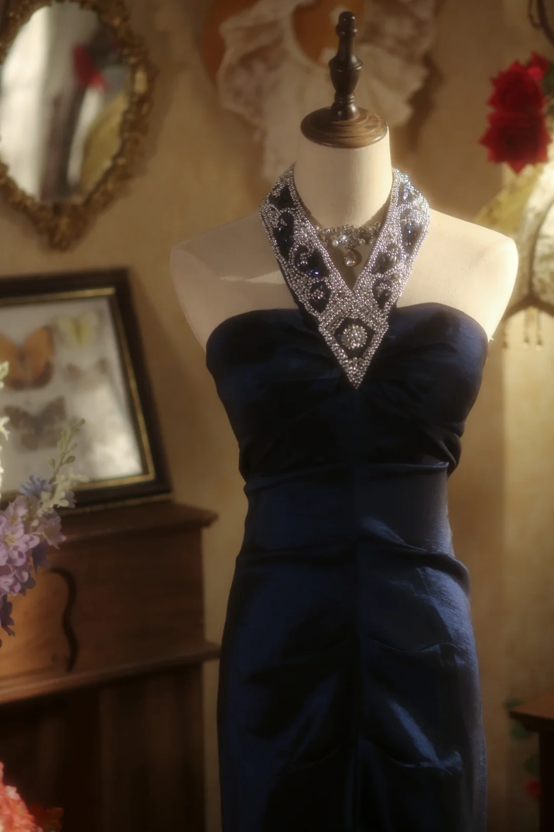 Vestido de fiesta, de noche y de satén azul marino con cuello halter y cuentas, estilo sirena, GG2879