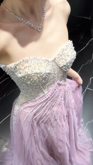Vestido de fiesta largo de tul con cuentas y corte en A, sin tirantes y con purpurina, GG2910