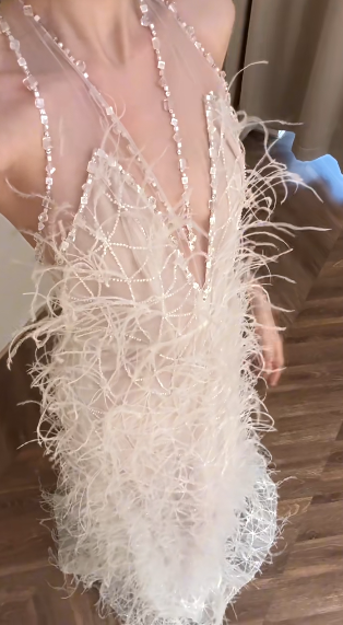 Vestido de fiesta elegante de sirena con cuello halter, tul, cuentas y plumas, para graduación, noche, GG2913