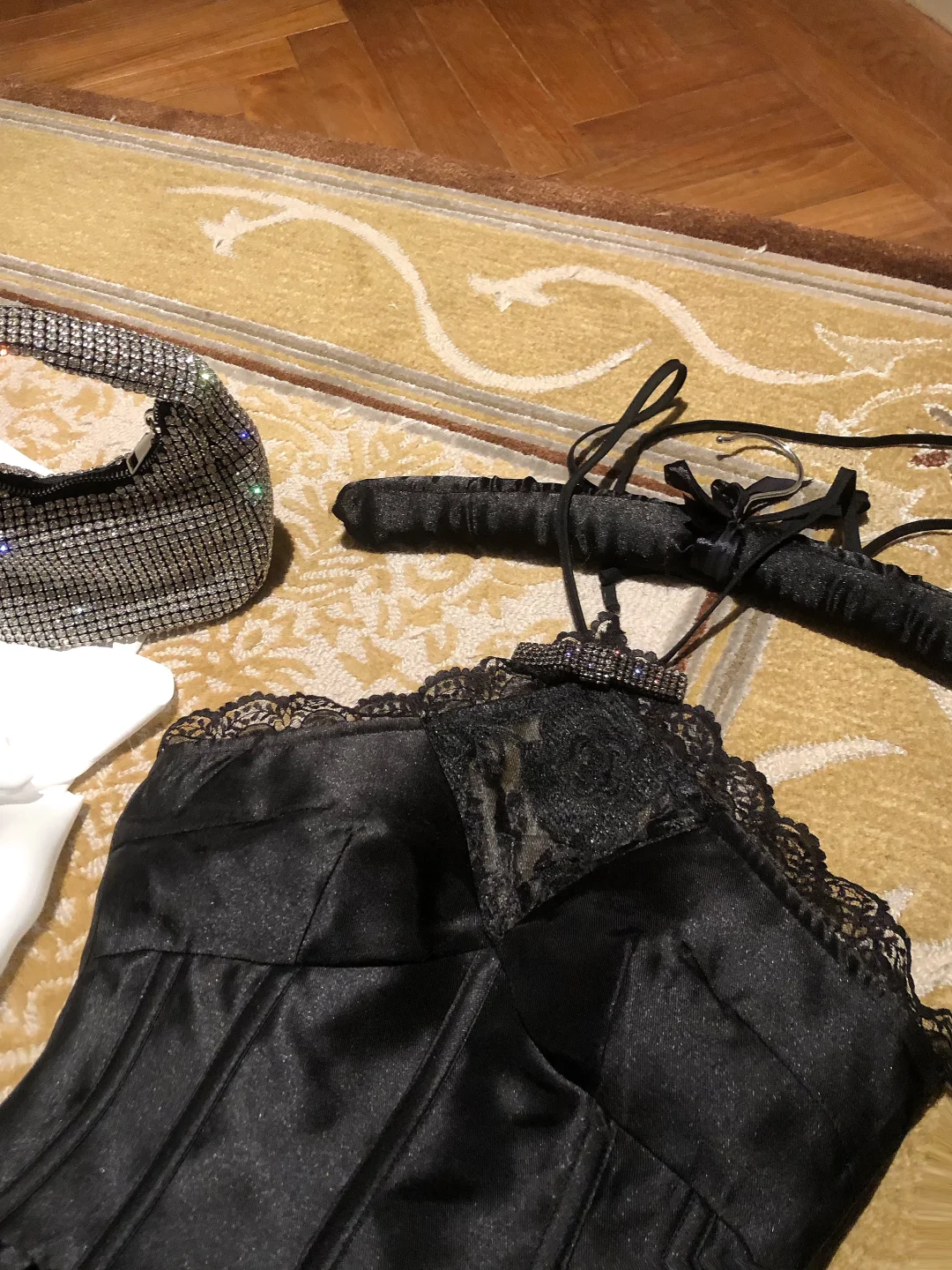 Vestido de fiesta corto elegante de satén negro con cuello halter y encaje, vestido de regreso a casa y vestido de cumpleaños GG2931