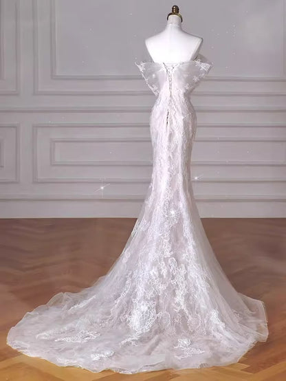 Vestido de novia de tul con encaje y hombros descubiertos de sirena de ensueño GG2937