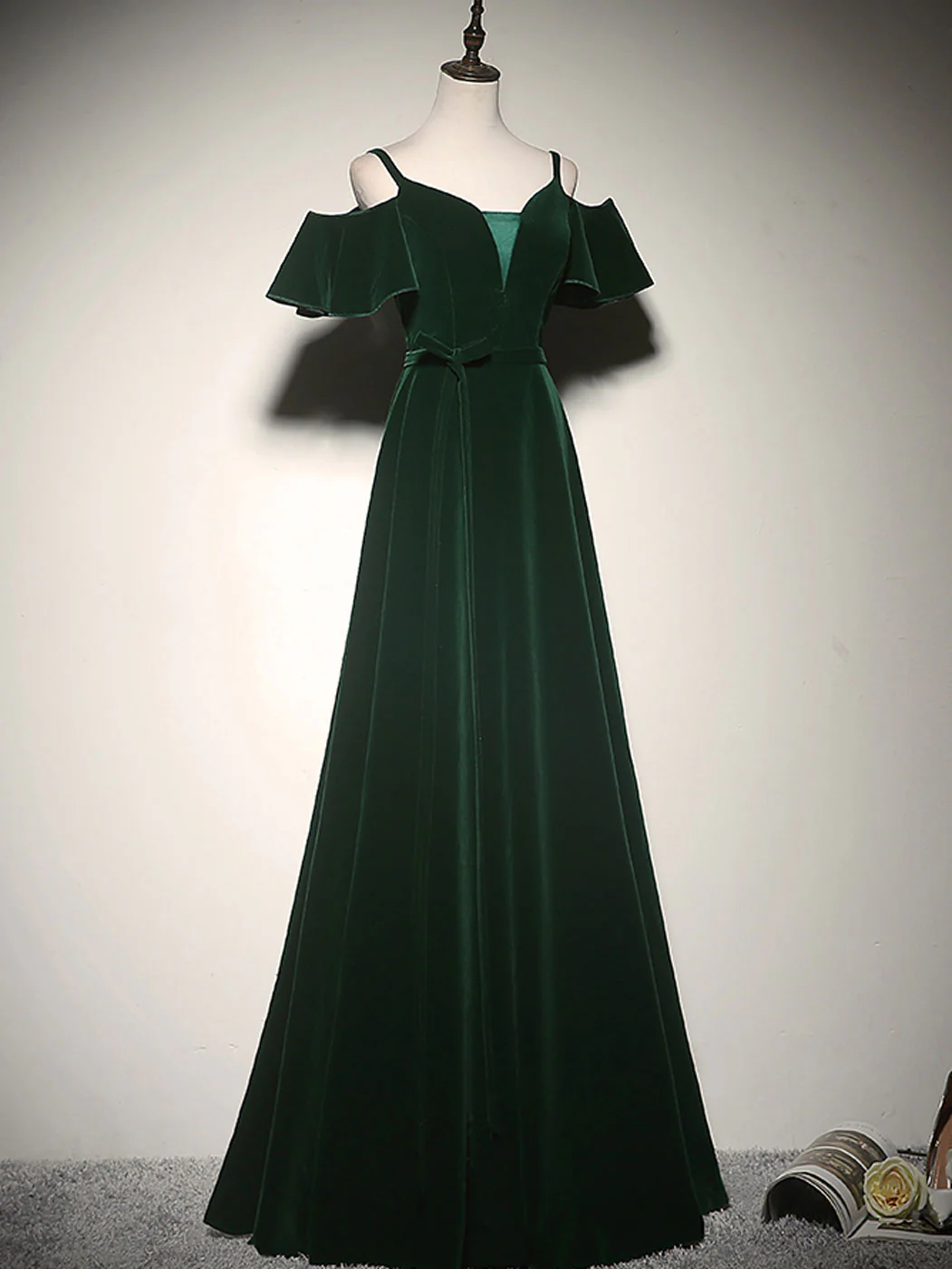 Elegante vestido de fiesta largo de terciopelo verde con hombros descubiertos y tirantes finos, vestido de noche GG297