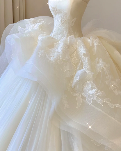 Timeless Ball Gown Strapless White Satin Tulle Applique With Wedding Veil Long Wedding Dress GG3000