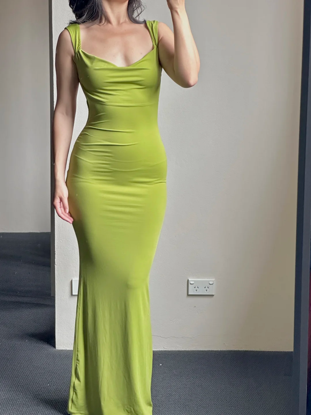 Vestido de fiesta largo de satén verde con escote bajo y corte sirena, sin espalda, sexy, para graduación, noche, GG3062