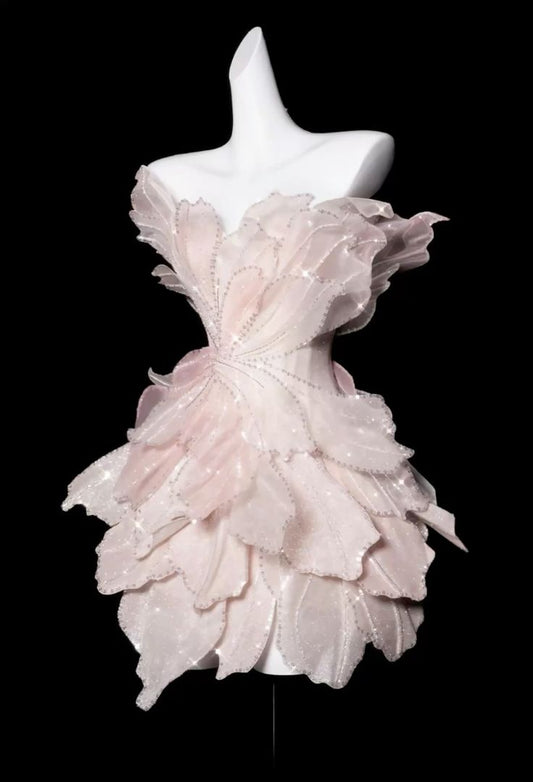 Hermoso vestido de fiesta corto rosa de satén con lentejuelas, sin tirantes, corte A, para regreso a casa y cumpleaños GG3085