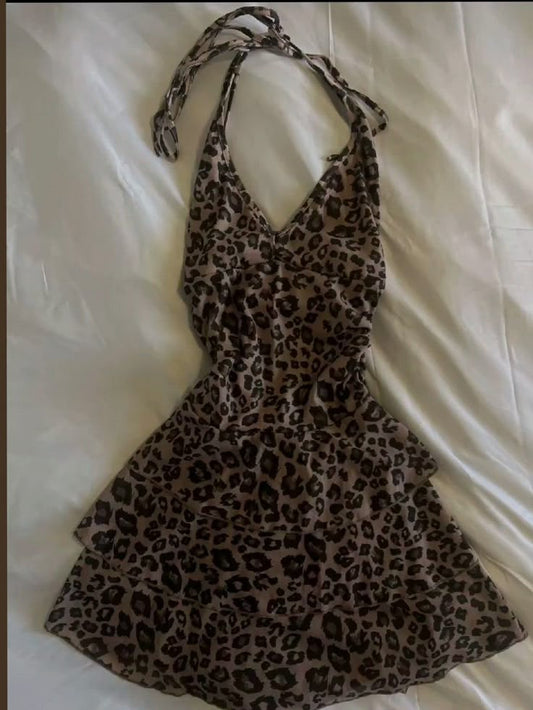 Vestido de fiesta corto sexy de satén con cuello halter y estampado de leopardo, vestido de regreso a casa y vestido de cumpleaños GG3165