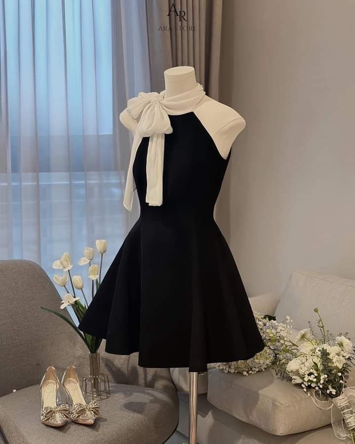 Elegante vestido de fiesta negro de satén con escote halter, corte A, para regreso a casa y cumpleaños GG3212