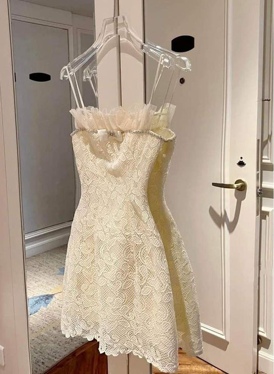 Elegante vestido de fiesta corto de encaje con tirantes finos, corte A, para regreso a casa y cumpleaños GG3312