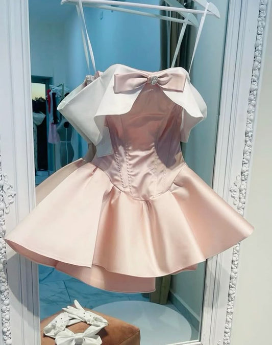 Vestido de fiesta corto de satén con tirantes finos, corte A, para regreso a casa y cumpleaños GG3327
