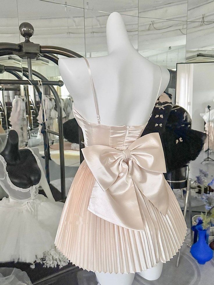 Vestido corto de fiesta, de fiesta, de regreso a casa y de cumpleaños, con tirantes finos, color champán claro, espalda de satén y lazo, GG3331