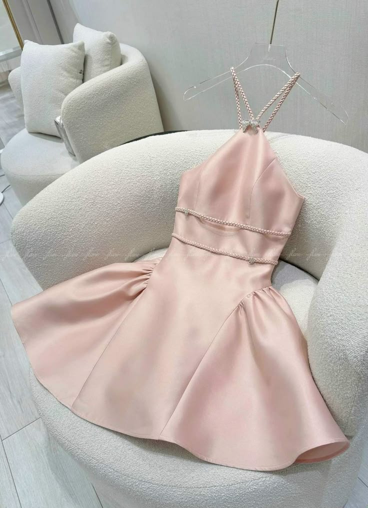 Vestido de fiesta corto de satén con escote halter, corte A, color rosa dulce, para regreso a casa y cumpleaños GG3337