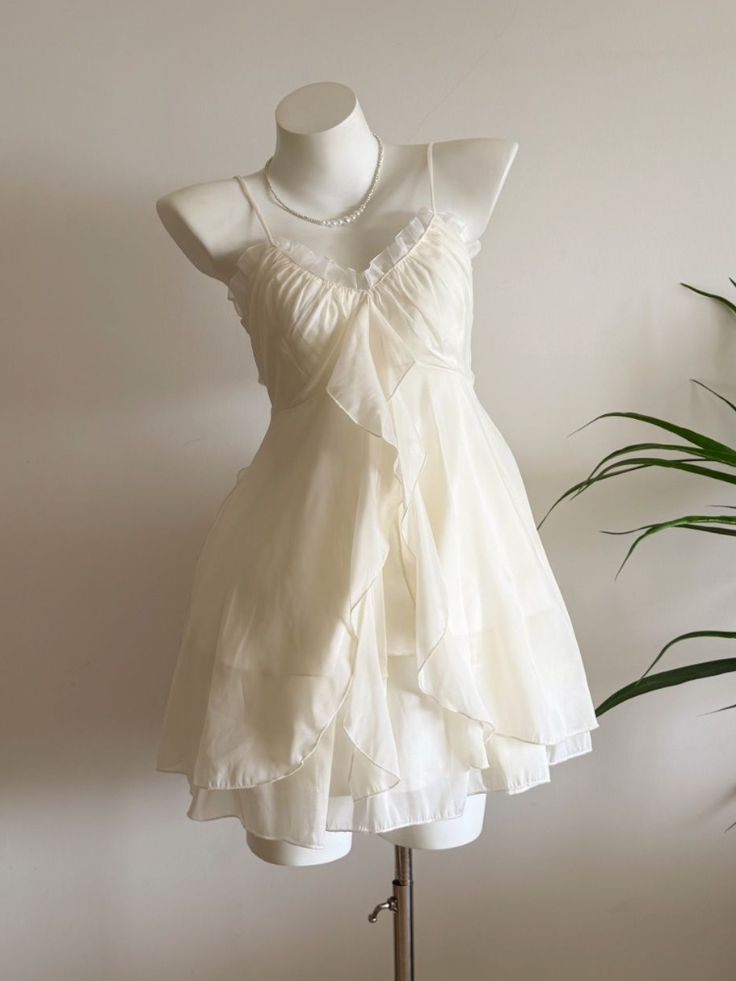 Vestido corto de gasa color marfil claro con tirantes finos, corte A, para fiesta de bienvenida y cumpleaños GG3351