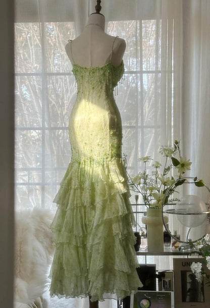 Vestido largo de fiesta, de sirena, con tirantes finos, de satén verde y gasa con cuentas, GG3472