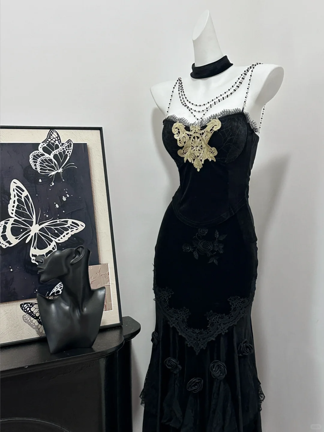 Hermoso vestido largo de sirena con tirantes finos, satén negro, apliques de cuentas, vestido de fiesta, vestido de noche GG3867