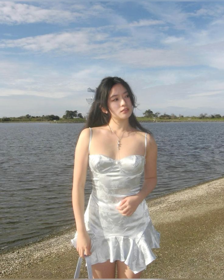 Vestido corto elegante de satén con tirantes finos, corte A, para fiesta de bienvenida, para verano, para 20 cumpleaños, GG3967