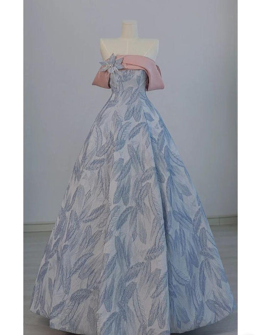 Vestido de fiesta largo elegante de satén azul claro con hombros descubiertos y estampado, vestido de noche GG471