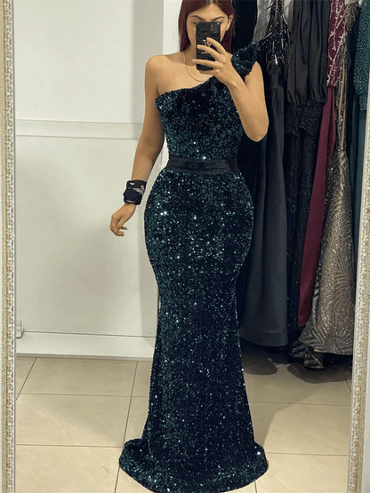 Elegante vestido de noche de sirena con lentejuelas verdes brillantes, vestido de fiesta brillante de un solo hombro