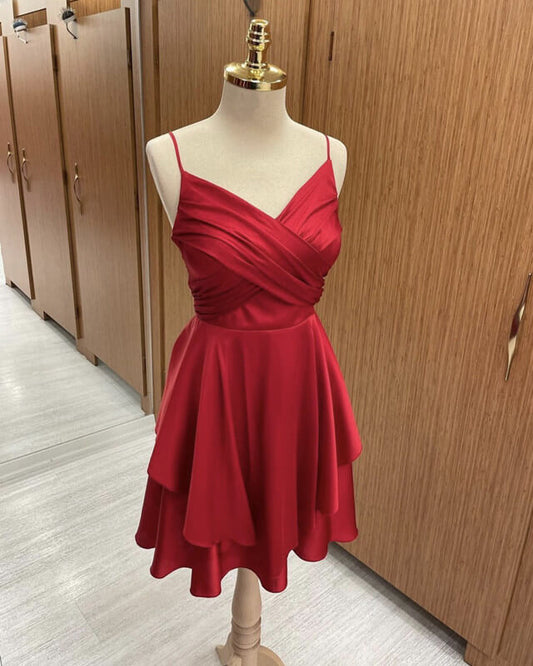 Vestido de cóctel corto de satén naranja quemado con escote en V y vestido semiformal