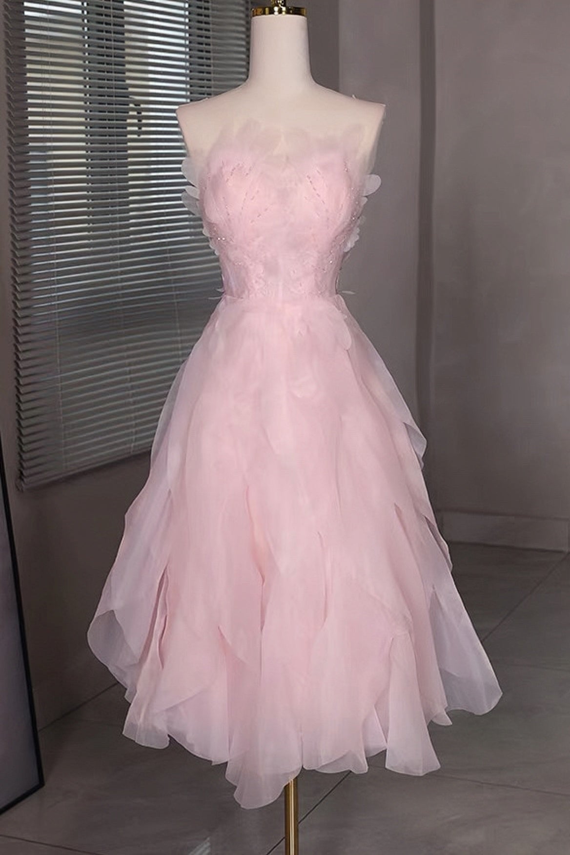 Princess Pink Beaded Ruffle Short Prom Dress Organza Homecoming Dress GP701