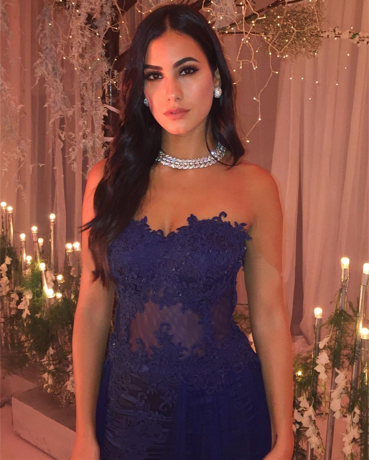 Elegantes vestidos de fiesta de sirena con corsé transparente y apliques de encaje