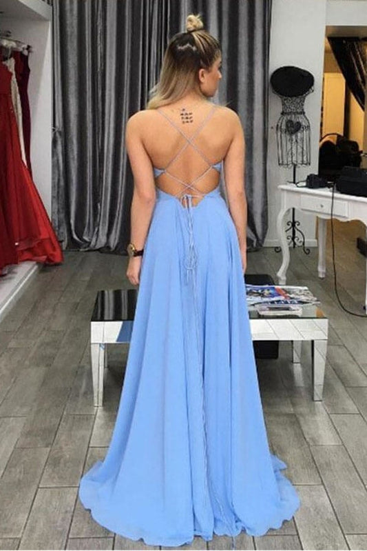 Vestidos de fiesta largos de tirantes finos en azul claro con corte en A y abertura lateral