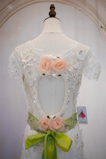 Luxurious Glitter Mermaid Keyhole Back Wedding Dress with Sequin and Belt