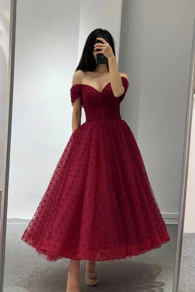Elegantes vestidos de noche burdeos para graduación, vestidos de fiesta de corte A, vestidos de gala con hombros descubiertos