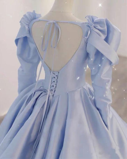 Vestidos de fiesta de satén con mangas abullonadas y espalda abierta