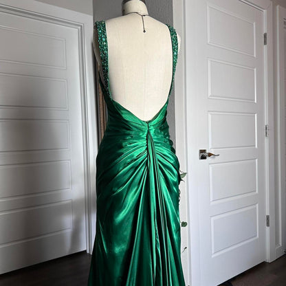 Green Shiny Vintage Fashion Sexy V-neck Rhinestone Bodycon Long Satin Backless Formal Prom Dress Evening Dress Party Dress gh3688